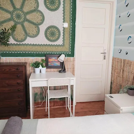 Privado Casal Com Wc Partilhado Em Moradia Perto Da Кошта-да-Капарика